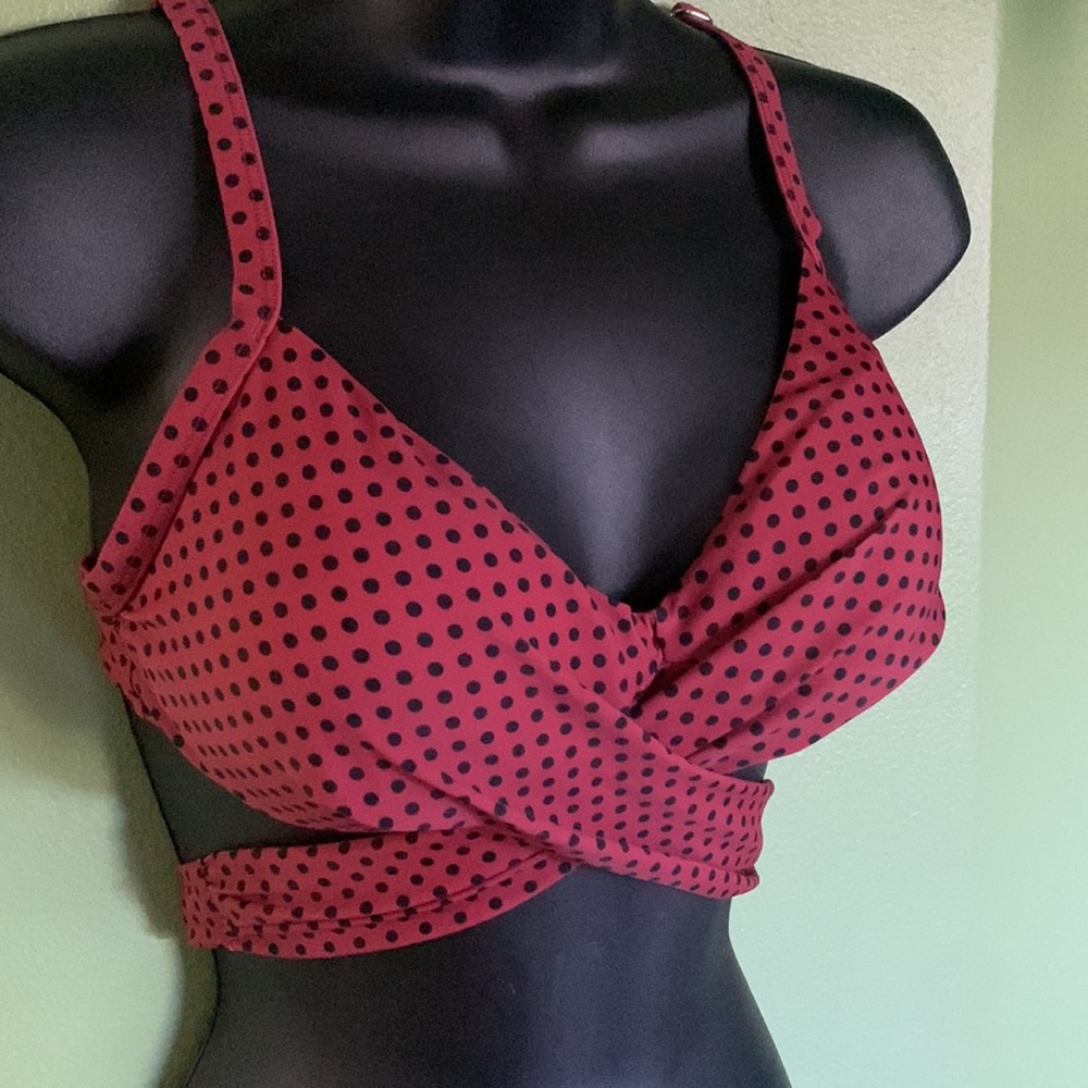 🔵 CUPSHE swimming top